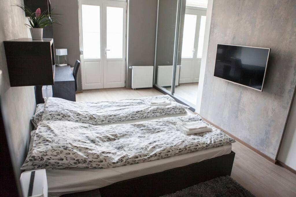 Apartment Downtown Ulloi 3 Budapest Exterior photo
