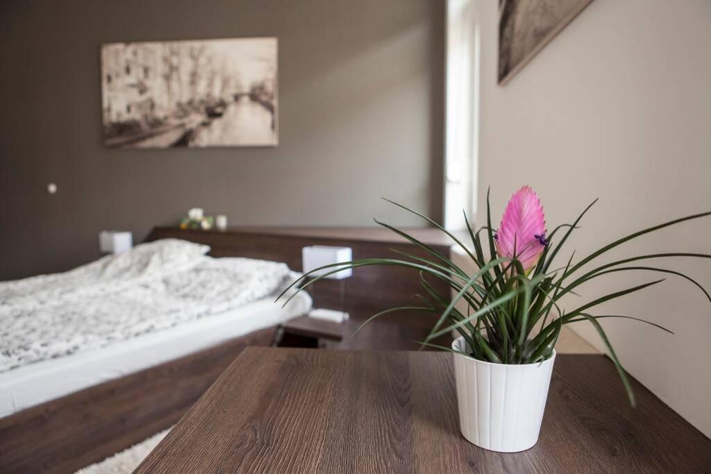 Apartment Downtown Ulloi 3 Budapest Exterior photo